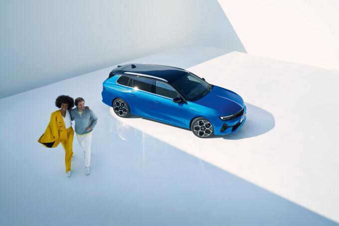Astra_Sports_Tourer_008f656650c836b0ff1.jpg