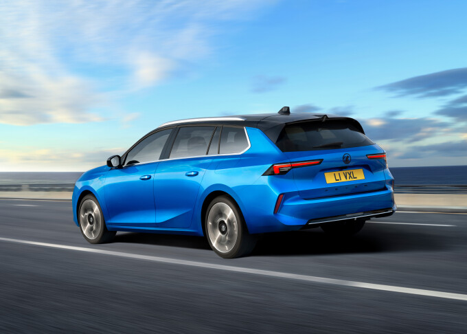 Astra_Sports_Tourer_0155249f673d30d8145.jpg