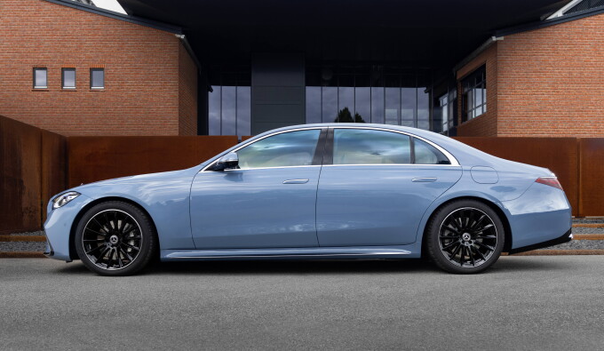 Mercedes Benz S 580 e MANUFAKTUR, Exterieur MANUFAKTUR vintageblau, Interieur MANUFAKTUR tiefwei/sch