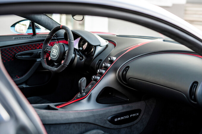 10_bugatti_cps-gp_interiord298860d92098f3f.jpg
