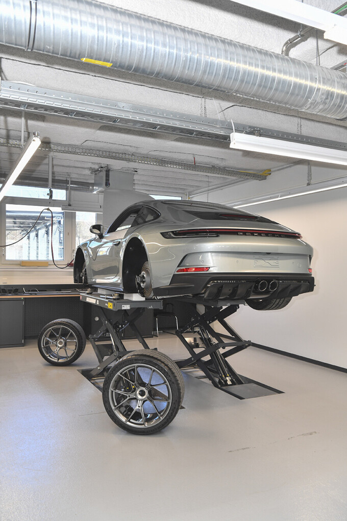 Manufaktur_992GT3_low_003d3ecddbd2b702e33.jpg