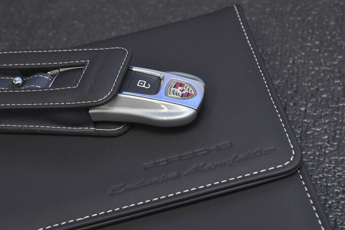 Manufaktur_992GT3_low_07474ce5526bd8d53a9.jpg