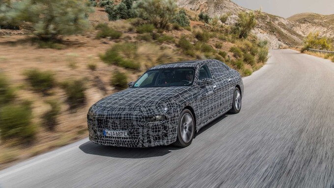 2023-bmw-i7-teaser-3dd13826c6b966b8b.jpg
