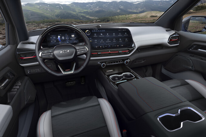 2024-Silverado-EV-RST-02786c7ccc4ee12b7b9.jpg