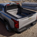 2024-Silverado-EV-WT-053354b3b269a6df35a