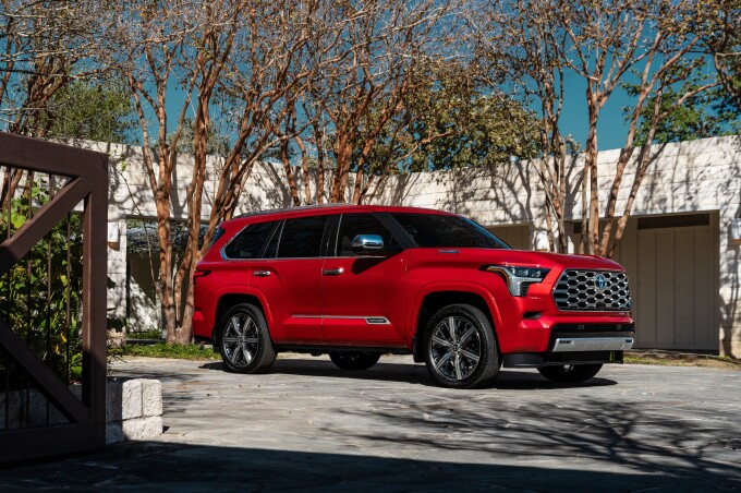 2023_Toyota_Sequoia_Capstone_004044d3ef396da0ae0.jpg