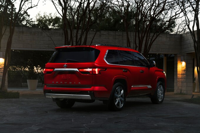 2023_Toyota_Sequoia_Capstone_00690645c3b481dc78b.jpg