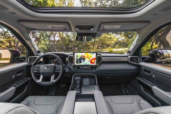 2023_Toyota_Sequoia_Limited_026a842335d2a44b7fa.jpg