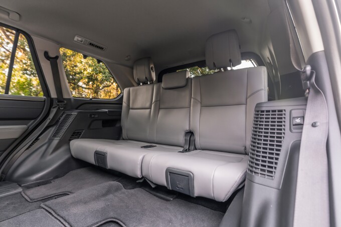 2023_Toyota_Sequoia_Limited_0292aaa891d16402ea7.jpg