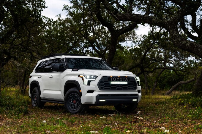 2023_Toyota_Sequoia_TRD-Pro_0323669f586fde5dfac.jpg