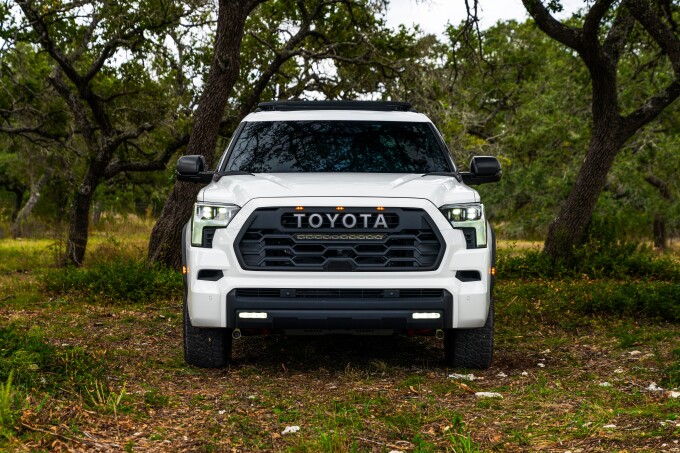 2023_Toyota_Sequoia_TRD-Pro_036dd19af13b1e98f13.jpg