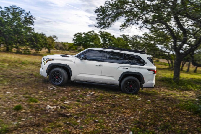 2023_Toyota_Sequoia_TRD-Pro_0424fc1b87c6ec3b2bc.jpg