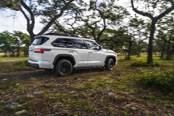 2023_Toyota_Sequoia_TRD-Pro_045b57508935496a6cf.jpg