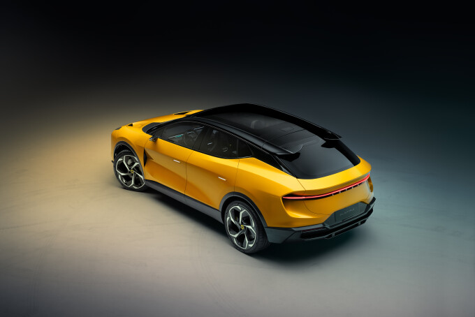05_Lotus_Eletre_Yellow_Studio_High34Rfd80474bb52103be.jpg