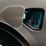 12_Lotus_Eletre_Studio_INT_Charge_Porte771fb8d01643503