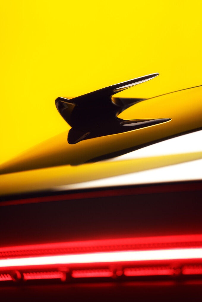 17_Lotus_Eletre_Studio_INT_RearWingletc6f12de459b46829.jpg