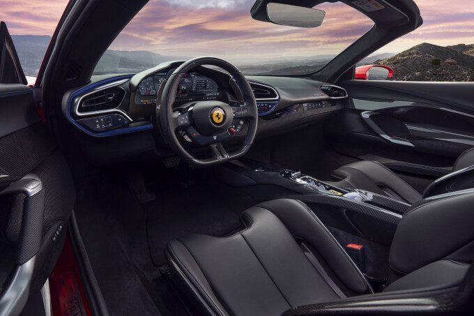 03_296_GTS_Assetto_Fiorano_Interior_34920eda010ff71549.jpg