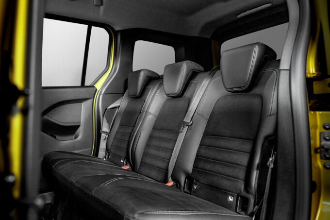 2023-Mercedes-T-Class-12ae01d9c8639fcd37.jpg