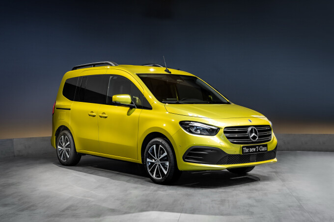 2023-Mercedes-T-Class-4-12856646b87981cde.jpg