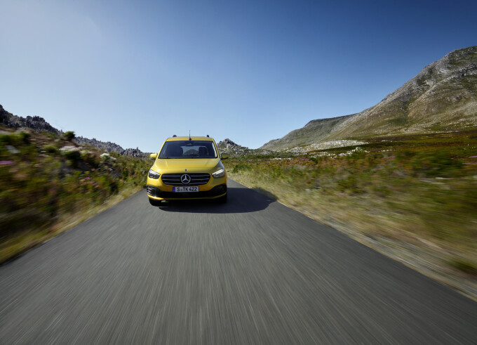2023-Mercedes-T-Class-5621f103ba10c85d99.jpg