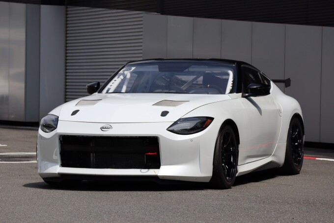 2023-nissan-z-nismo-racing-car-unveiled-will-race-next-month_1ac02b206669c5e78.jpg