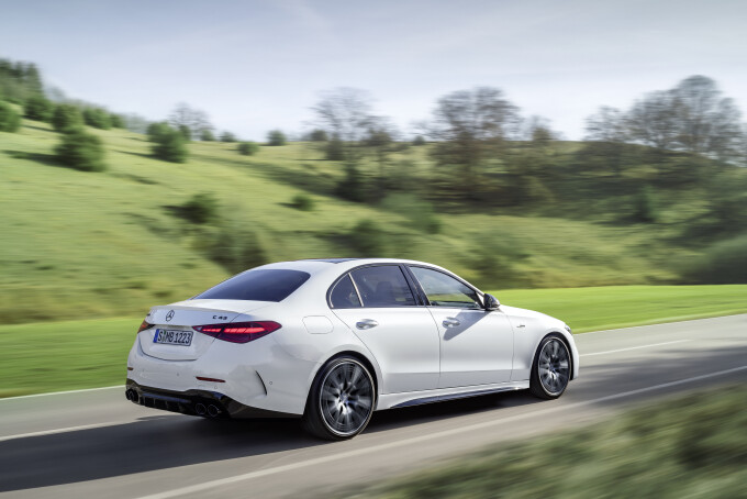 Mercedes-AMG C 43 4MATIC Limousine | Kraftstoffverbrauch kombiniert: 9,1-8,7 l/100 km | CO-Emissione