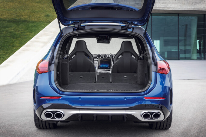 Mercedes-AMG C 43 4MATIC T-Modell | Kraftstoffverbrauch kombiniert: 9,2-8,8 l/100 km | CO-Emissionen