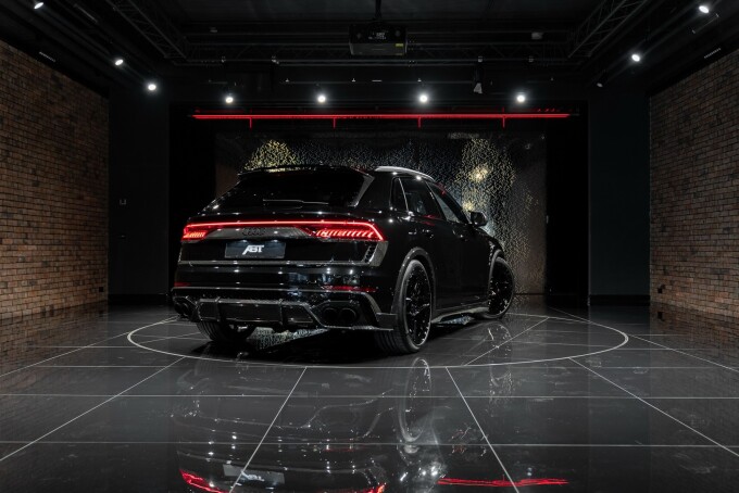abt-unleashes-signature-edition-audi-rsq8-super-suv-with-800-hp-only-96-units-available_573b3e5c5b3b5151d7.jpg