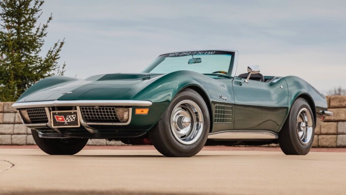 1971-Chevrolet-Corvette-ZR2-convertible-photo-viab28a3b8c1be3d9be.jpg