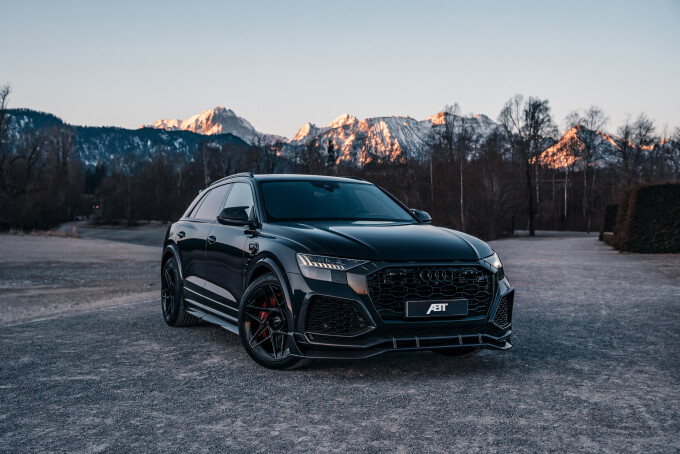 ABT_RSQ8_SE_Detail_01_x34ee8432fc1d53f2.jpg