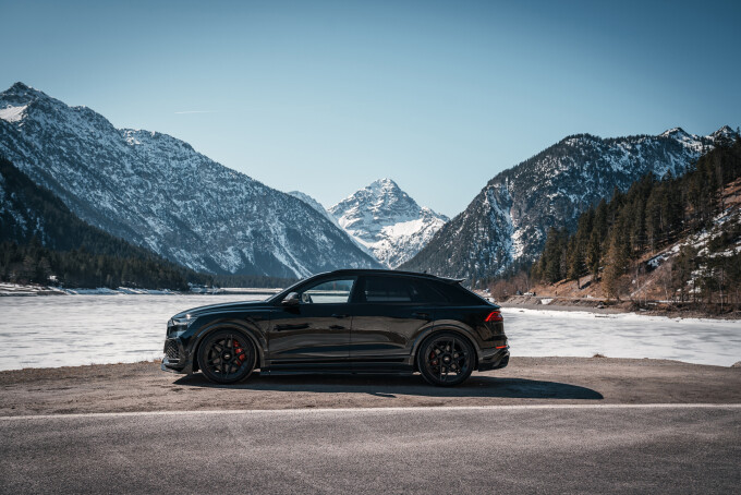 ABT_RSQ8_SE_Detail_05_x1ab816e6035d42bf.jpg