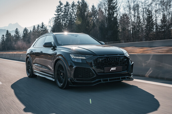 ABT_RSQ8_SE_Detail_06_xb00f67adec745553.jpg