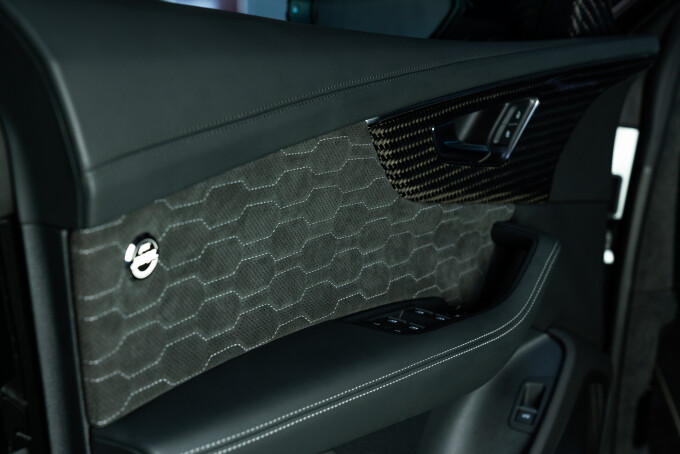 ABT_RSQ8_SE_Detail_313c00da1c572d1d49.jpg