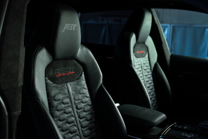 ABT_RSQ8_SE_Detail_389816f87a8759a476.jpg
