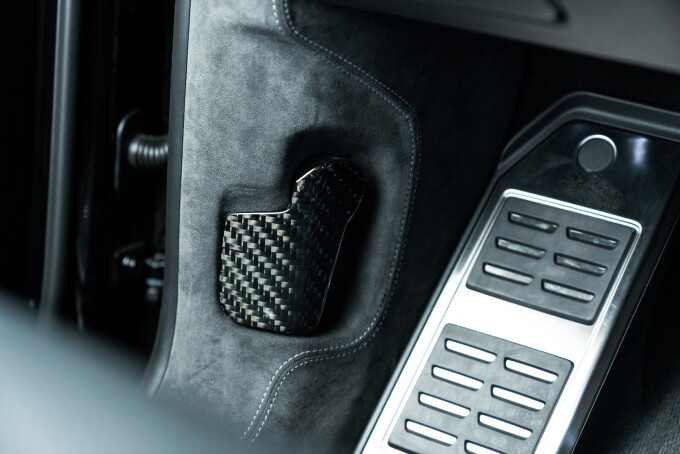 ABT_RSQ8_SE_Detail_43316045fb7eb685ca.jpg