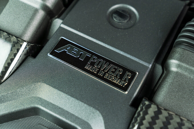 ABT_RSQ8_SE_Detail_4987de743ca84f5182.jpg