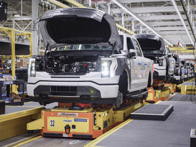 RougeElectricVehicleCenter_1669e41aa41e7b8c9b.jpg