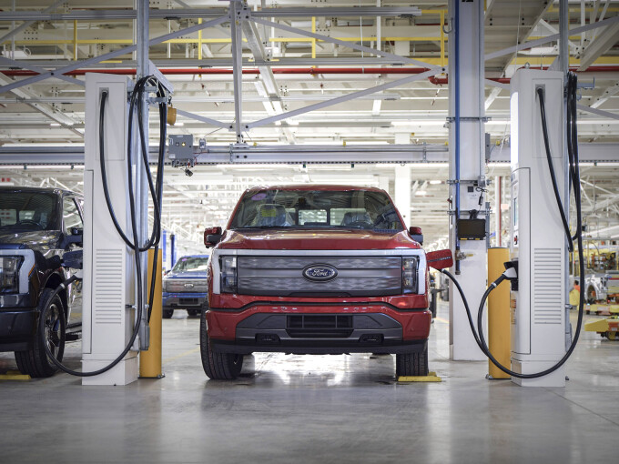 RougeElectricVehicleCenter_23f58a475925d0bb00.jpg