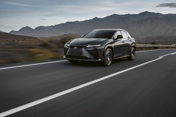 2023_Lexus_RZ_Exterior_05-scaled6577ee013b50b5ee.jpg