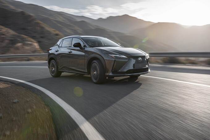 2023_Lexus_RZ_Exterior_09-scaledabe9afe0ad5c9256.jpg