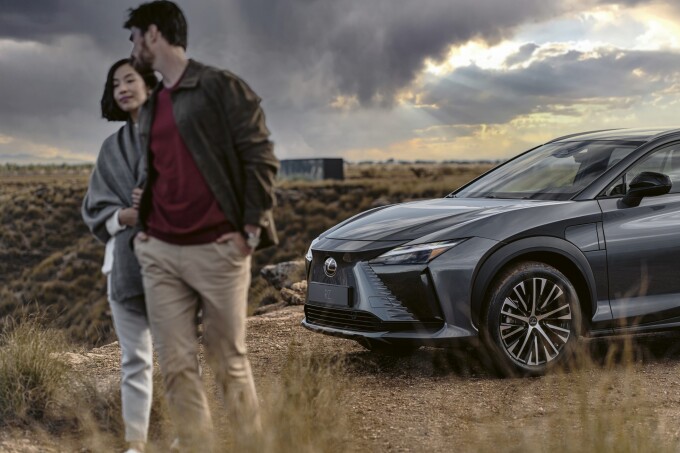 2023_Lexus_RZ_Exterior_25-scaled598cbf74dc97dbd2.jpg