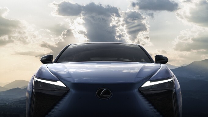 2023_Lexus_RZ_Lifestyle_13-scaled44e2960b424f667e.jpg