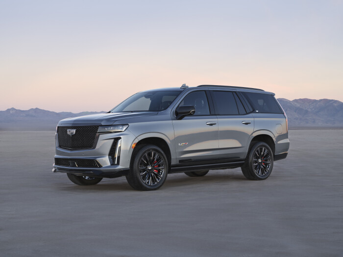 2023-Cadillac-Escalade-V-0527c8c2077ce2e6f86.jpg