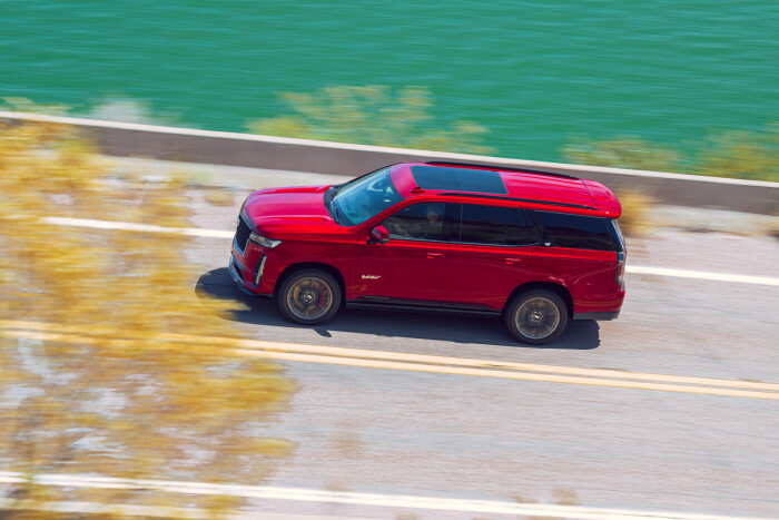2023-cadillac-escalade-v-10773f355d91b9052cd.jpg