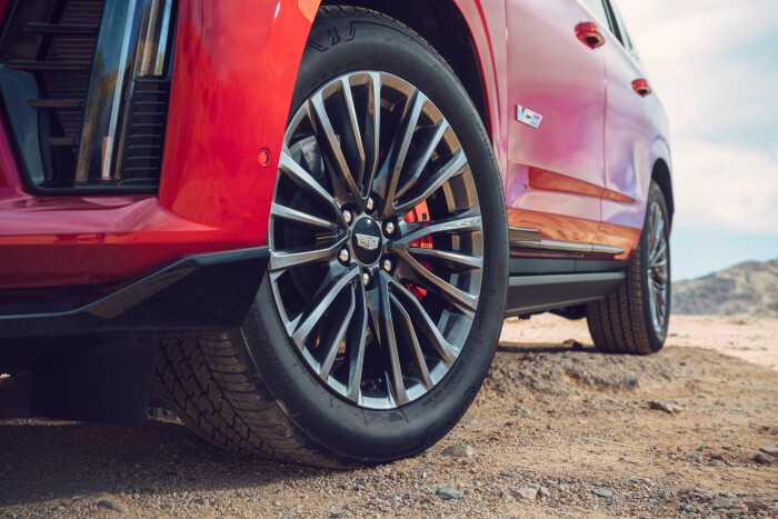 2023-cadillac-escalade-v-111f04d6c41d828c7d1.jpg