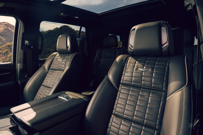2023-cadillac-escalade-v-11458b9ba0c6c0be845.jpg