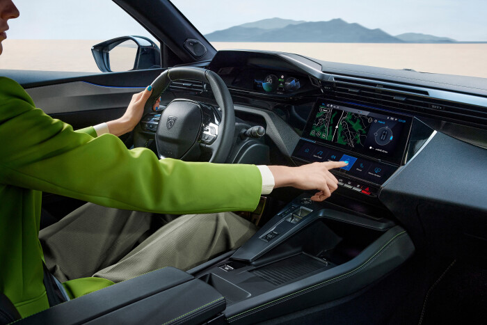 PEUGEOT_408PHEV_2206CN_124cd83d847646311ae.jpg