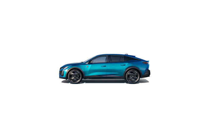 PEUGEOT_408PHEV_2206STYP_0010090da7b605a7a73.jpg