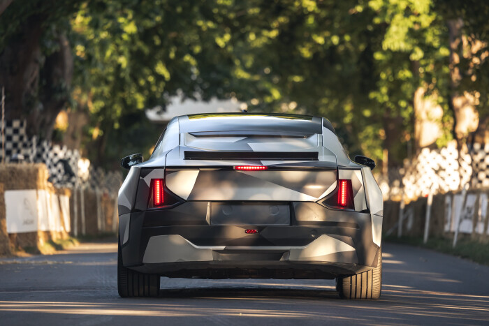 Polestar_5_electric_4-door_GT_to_debut_exclusive_new_Polestar_electric_powertrain-1483000c59b0cf66d0.jpg