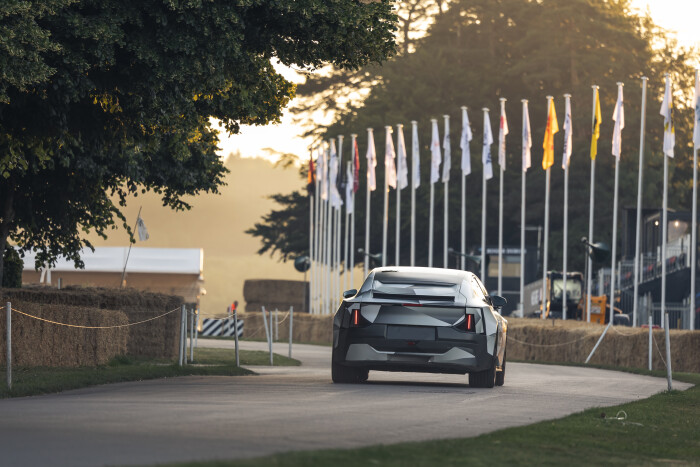 Polestar_5_electric_4-door_GT_to_debut_exclusive_new_Polestar_electric_powertrain-1977670429e22e2b49.jpg
